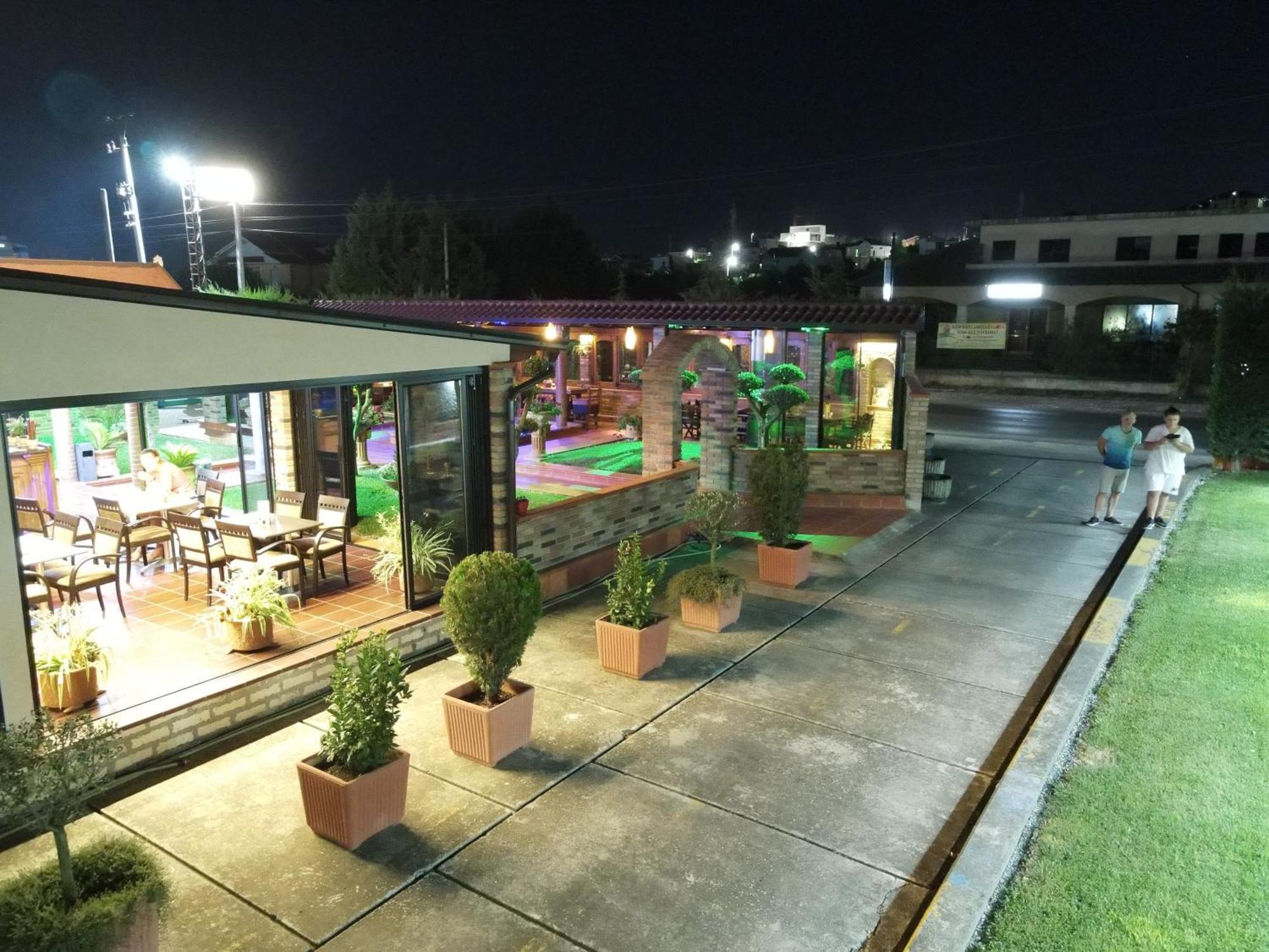 Drini Hotel Rrashbull Exterior photo